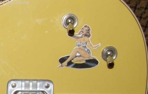 Pin Up Guitare